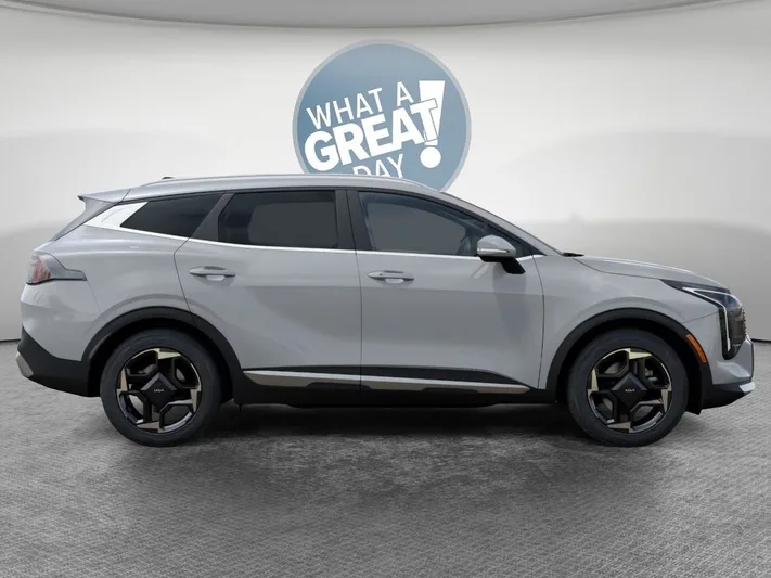 2026 Kia Sportage - view 6