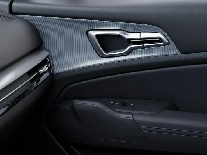 2026 Kia Sportage - view 25