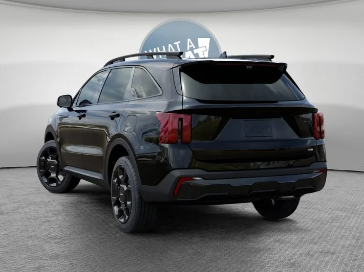 2026 Kia Sorento - view 4