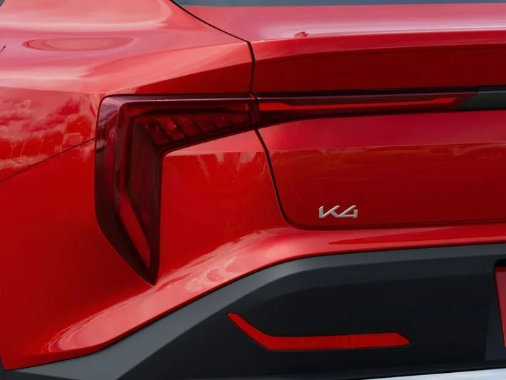 2026 Kia K4 - view 11