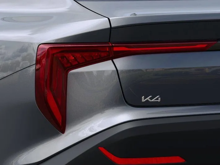 2025 Kia K4 - view 11