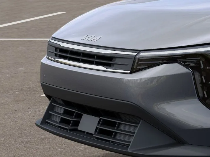 2025 Kia K4 - view 12