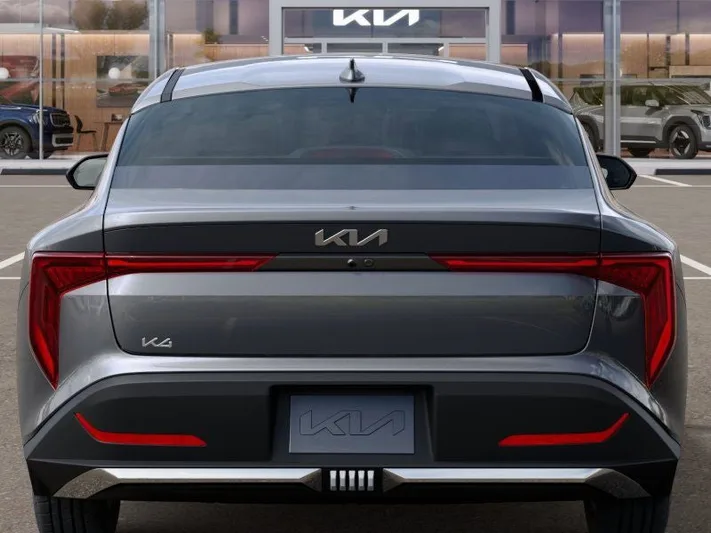 2025 Kia K4 - view 13
