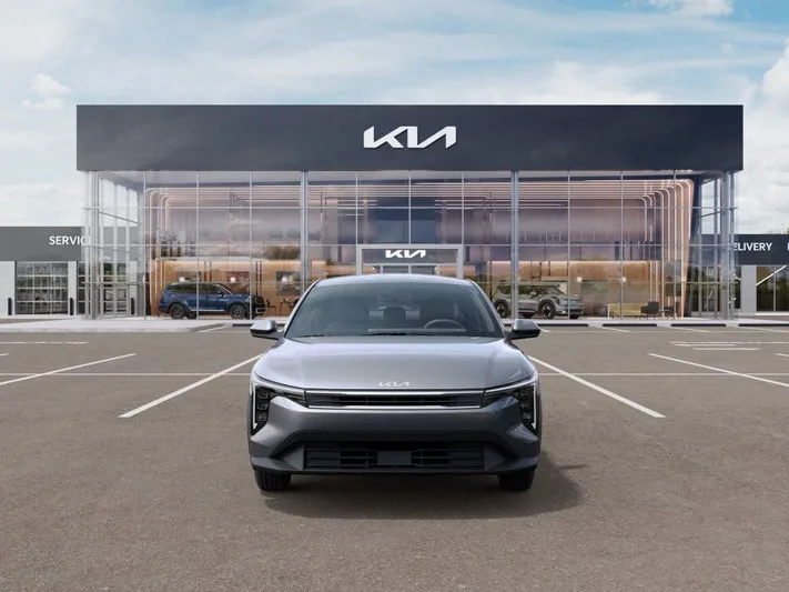 2025 Kia K4 - view 2