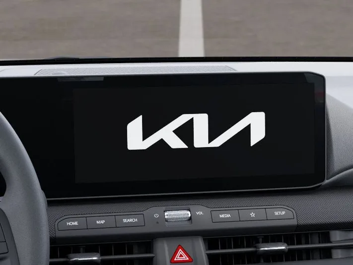 2025 Kia K4 - view 20