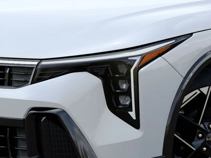 2025 Kia K4 - view 10