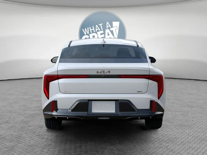 2025 Kia K4 - view 13