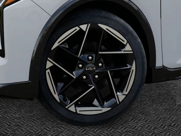 2025 Kia K4 - view 9