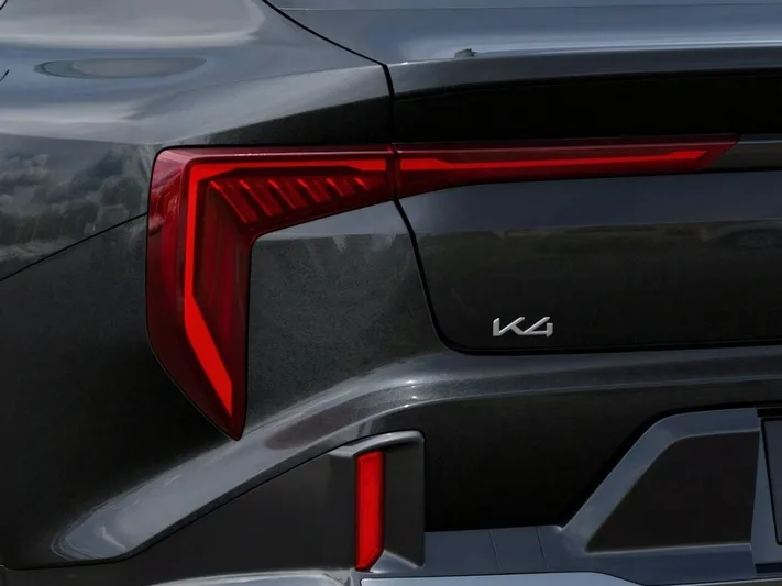 2026 Kia K4 - view 11