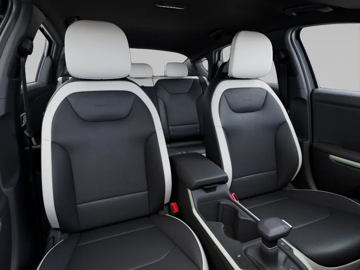 2026 Kia K4 - view 15