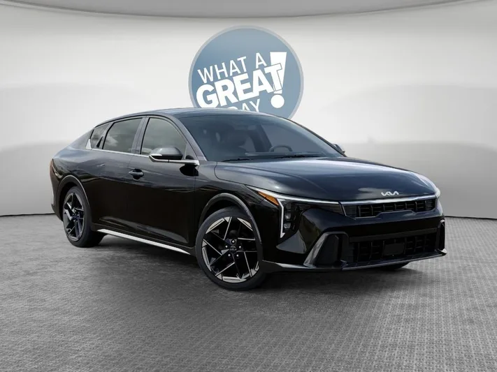 2026 Kia K4 - view 8