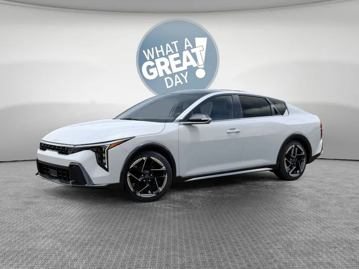 2026 Kia K4 - view 3