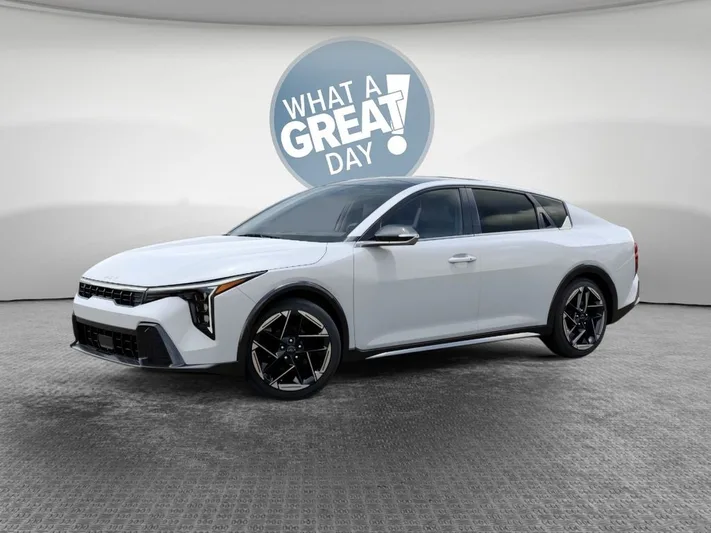 2026 Kia K4 - view 3