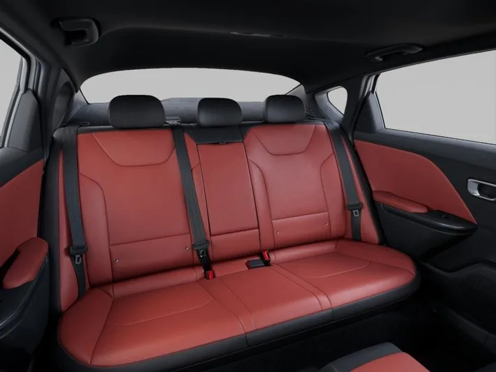 2025 Kia K4 - view 16