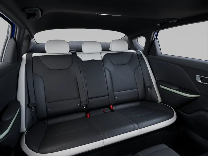 2026 Kia K4 - view 16