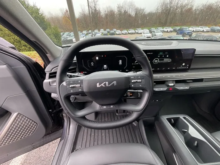 2025 Kia EV9 - view 15