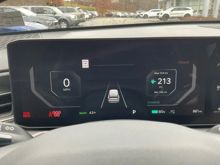 2025 Kia EV9 - view 16