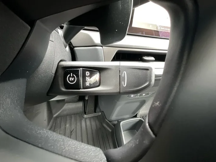 2025 Kia EV9 - view 20