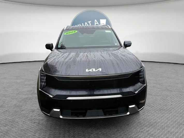 2025 Kia EV9 - view 9