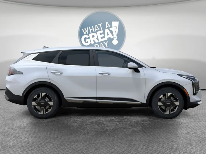 2026 Kia Sportage - view 7
