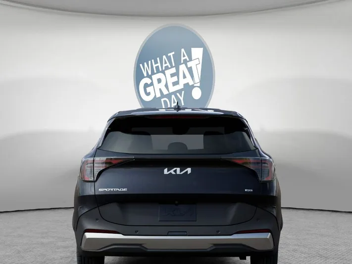 2026 Kia Sportage - view 13