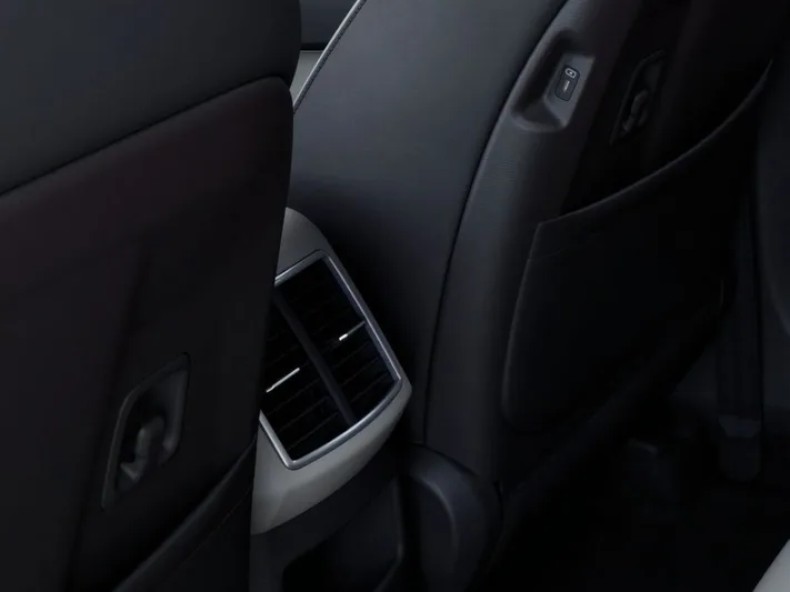 2026 Kia Sportage - view 26