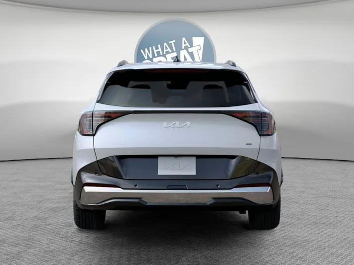 2026 Kia Sportage - view 13