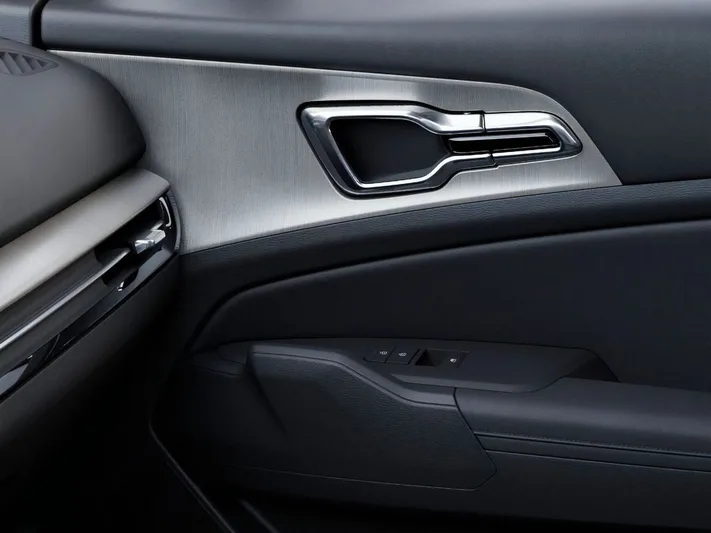 2026 Kia Sportage - view 25