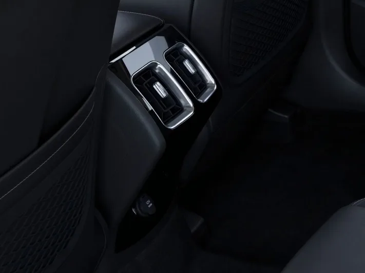 2026 Kia Sorento - view 25