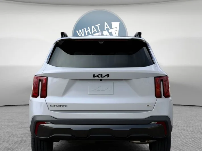 2026 Kia Sorento - view 13