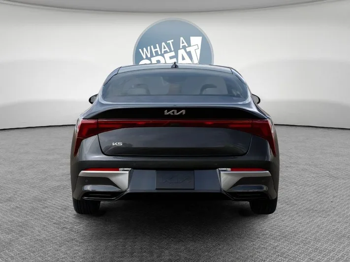 2025 Kia K5 - view 5