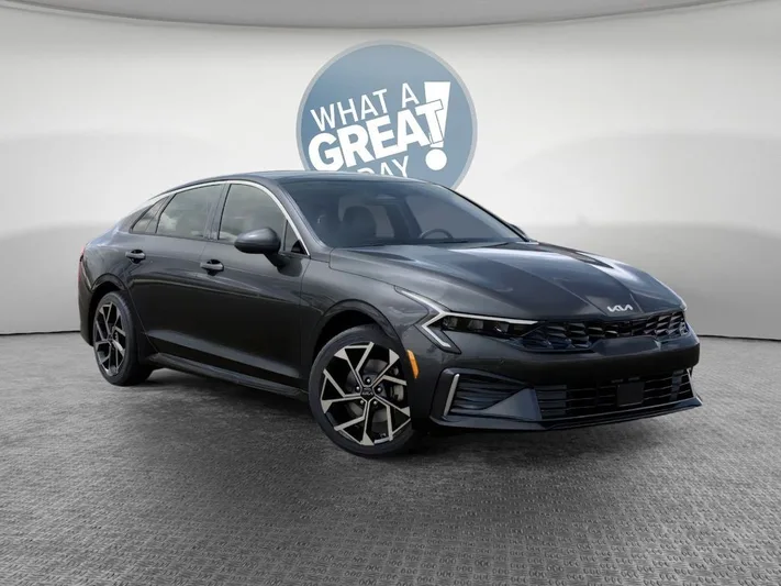 2025 Kia K5 - view 8