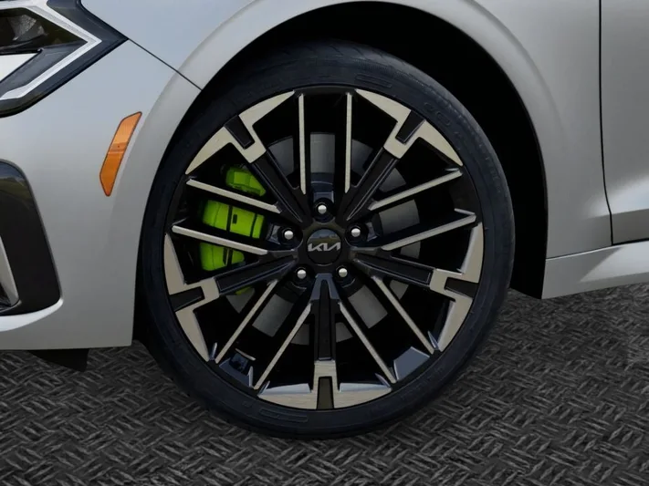 2026 Kia K5 - view 9