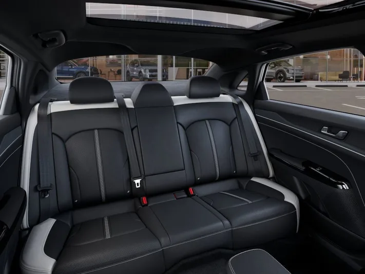 2025 Kia K5 - view 16