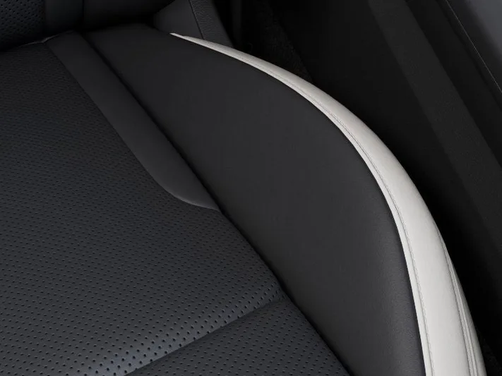 2025 Kia K5 - view 24