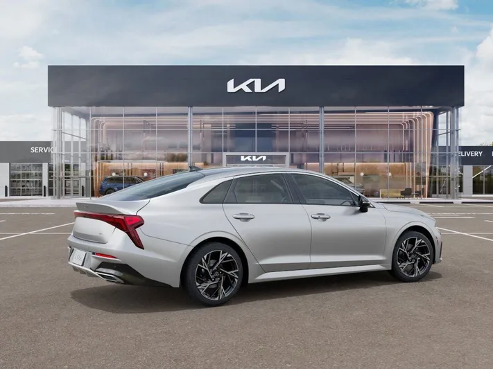 2025 Kia K5 - view 6