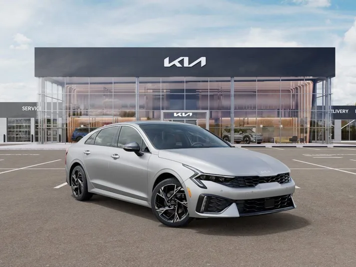 2025 Kia K5 - view 8