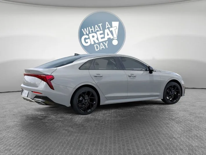 2026 Kia K5 - view 6