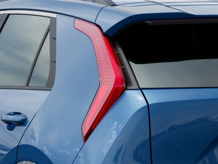 2025 Kia Niro - view 11