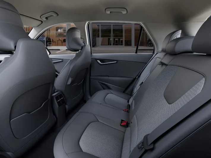 2025 Kia Niro - view 18