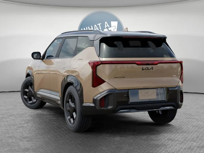 2027 Kia Seltos - view 4