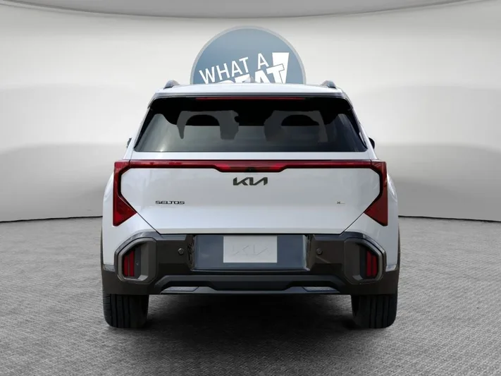 2027 Kia Seltos - view 13