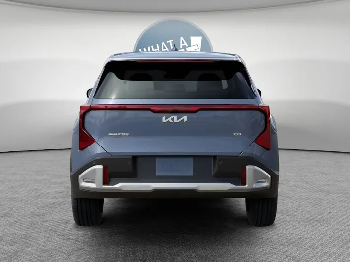 2027 Kia Seltos - view 5