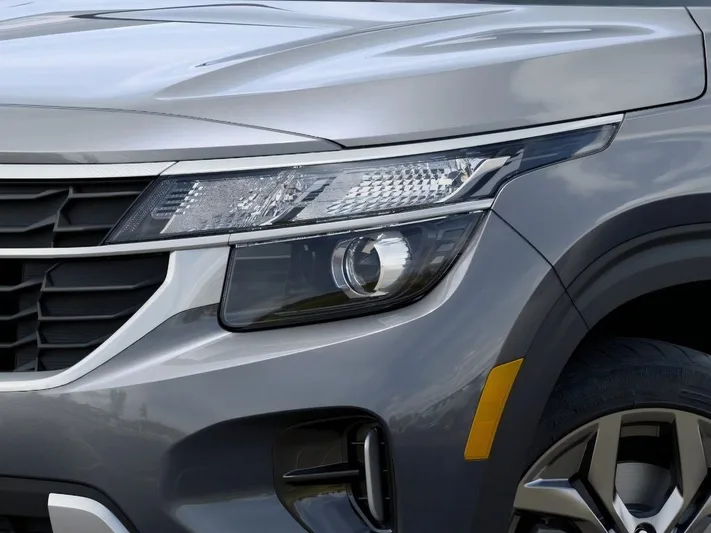 2026 Kia Seltos - view 10