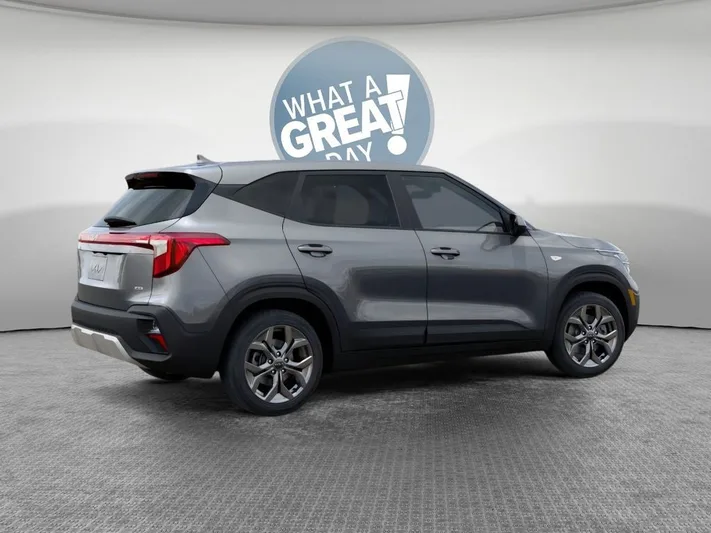 2026 Kia Seltos - view 6