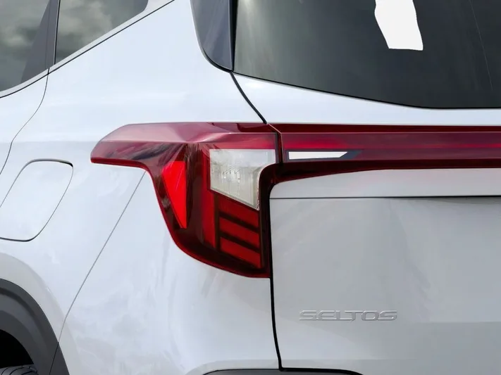 2026 Kia Seltos - view 11