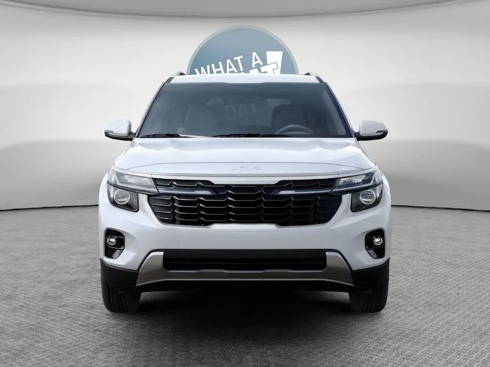 2026 Kia Seltos - view 2
