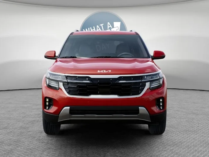 2026 Kia Seltos - view 2