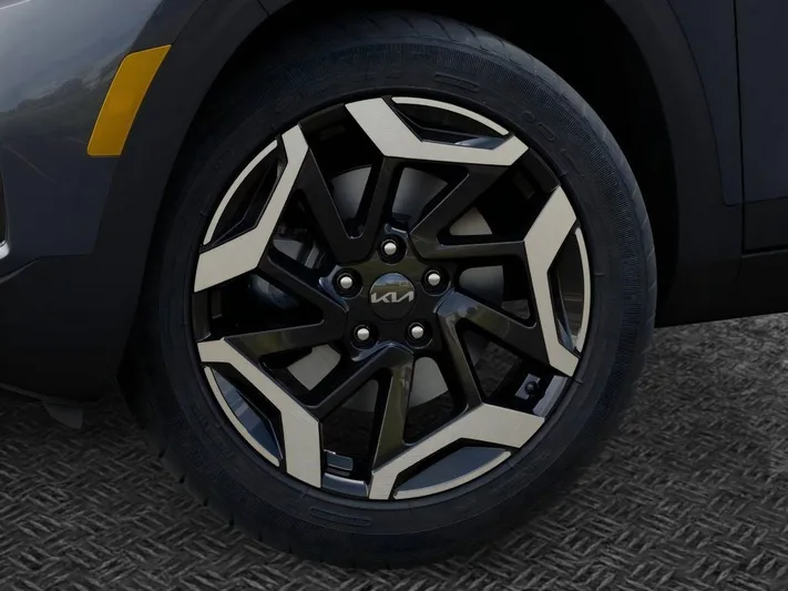 2026 Kia Seltos - view 9