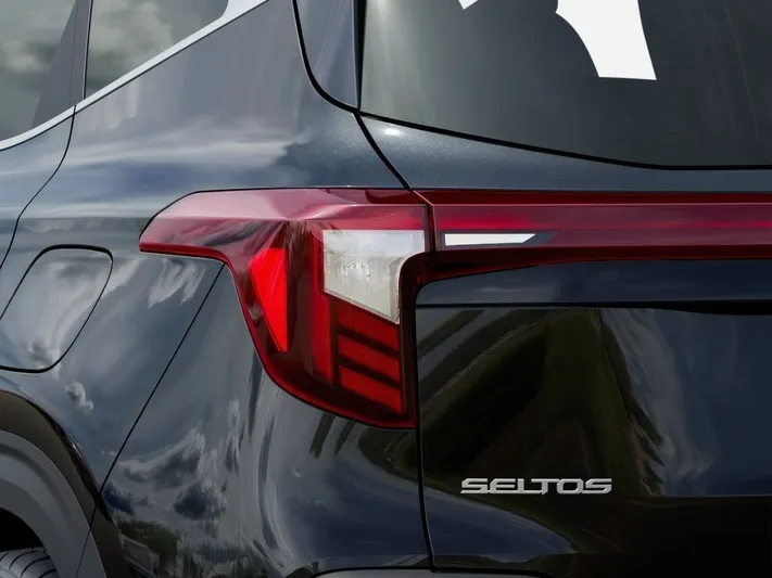 2026 Kia Seltos - view 11